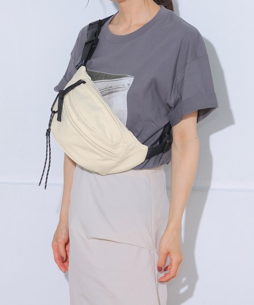 ALTROSE（アルトローズ）の「ミニ ボディバッグ 推し活 メンバーカラー ティム（ボディバッグ/ウエストポーチ・レディース・ピンク/グリーン/レッド/ベージュ/オレンジ/イエロー/パープル/ブラック/アイボリー/ブルー/シルバー・FREE）」の21枚目の写真