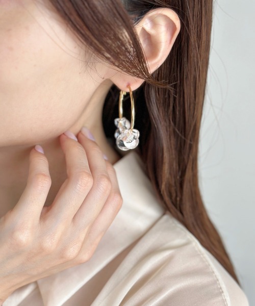 sowang(ソワン)の「クリアデザインフープピアス-clear design hoop pierce-(ピアス(両耳用)・レディース・シルバー/ゴールド・FREE)」の8枚目の写真