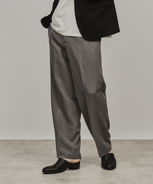tk.TAKEO KIKUCHI（ティーケータケオキクチ）の「◆360度ストレッチワイドストレートパンツ（スラックス・メンズ・グレー/ブラック/ダークブラウン・01/02/03/04）」の2枚目の写真