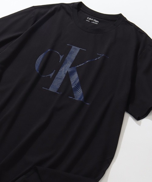 Calvin Klein(カルバン・クライン)の「【Calvin Klein/カルバンクライン】ロゴプリント ショートスリーブTシャツ(Tシャツ/カットソー・メンズ・ブラック/ホワイト・XL/L/M/S)」の5枚目の写真