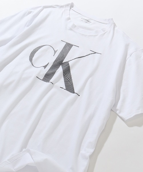 Calvin Klein(カルバン・クライン)の「【Calvin Klein/カルバンクライン】ロゴプリント ショートスリーブTシャツ(Tシャツ/カットソー・メンズ・ブラック/ホワイト・XL/L/M/S)」の4枚目の写真