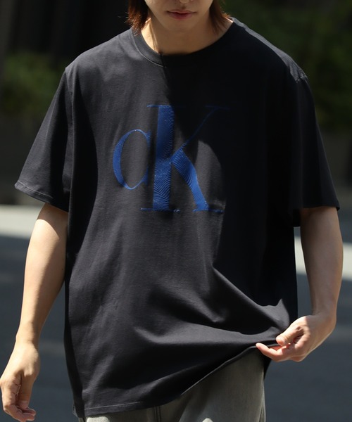 Calvin Klein(カルバン・クライン)の「【Calvin Klein/カルバンクライン】ロゴプリント ショートスリーブTシャツ(Tシャツ/カットソー・メンズ・ブラック/ホワイト・XL/L/M/S)」の14枚目の写真