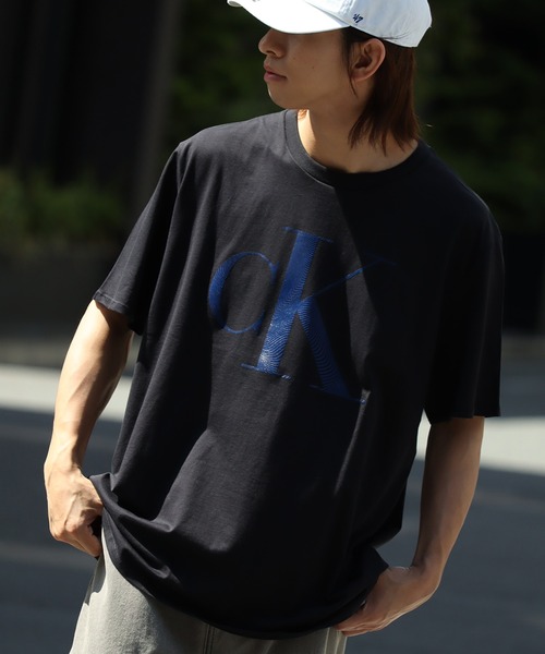 Calvin Klein(カルバン・クライン)の「【Calvin Klein/カルバンクライン】ロゴプリント ショートスリーブTシャツ(Tシャツ/カットソー・メンズ・ブラック/ホワイト・XL/L/M/S)」の11枚目の写真