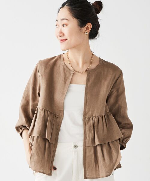 le.coeur blanc（ルクールブラン）の「麻フリルティアードジャケット（その他アウター・レディース・ブラック/カーキブラウン・38）」の2枚目の写真