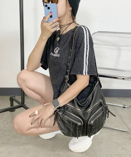 non-hedge(ノンヘッジ)の「ハーフムーン多ポケットショルダーバッグ(ショルダーバッグ・レディース・シルバーグレー/ブラック/ホワイト/ブラウン/シルバー/レッド・FREE)」の14枚目の写真