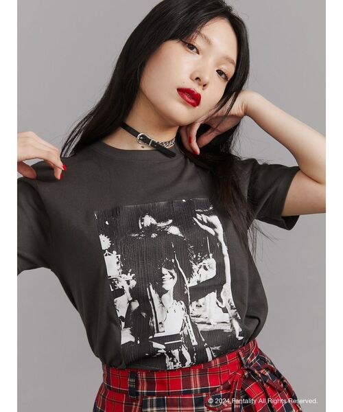 jouetie(ジュエティ)の「【JANIS】Distressed photo print t-shirts【コラボ】(Tシャツ/カットソー・レディース・レッド/ピンク/ブラック/オフホワイト・MEDIUM)」の11枚目の写真