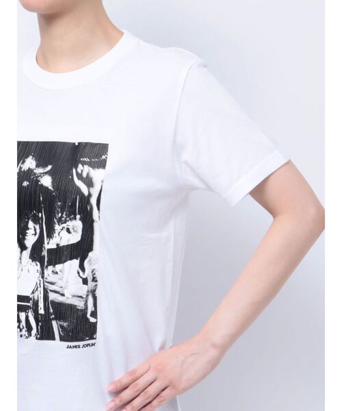jouetie(ジュエティ)の「【JANIS】Distressed photo print t-shirts【コラボ】(Tシャツ/カットソー・レディース・レッド/ピンク/ブラック/オフホワイト・MEDIUM)」の22枚目の写真