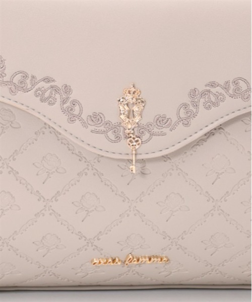 axes femme（アクシーズファム）の「鍵モチーフ付型押しＡ４トート（トートバッグ・レディース・ブラック/グレイッシュベージュ/ピンク・FREE）」の4枚目の写真