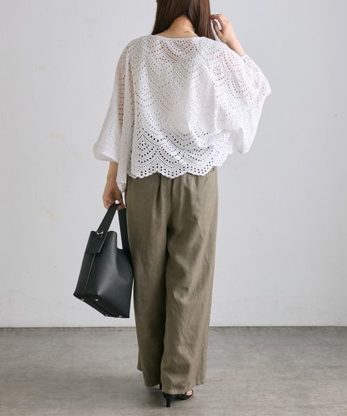 PUAL CE CIN（ピュアルセシン）の「スカラップレースフレアスリーブブラウス（シャツ/ブラウス・レディース・オフホワイト/ブラック・FREE）」の11枚目の写真