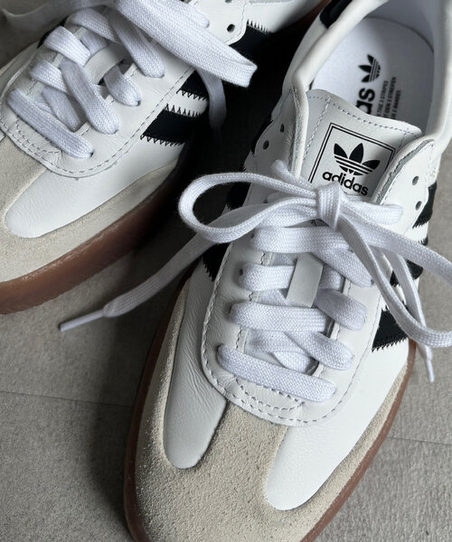 DouDou(ドゥドゥ)の「【adidas/アディダス】SAMBAE W(スニーカー・レディース・ホワイト・23.5cm/24cm/24.5cm)」の5枚目の写真