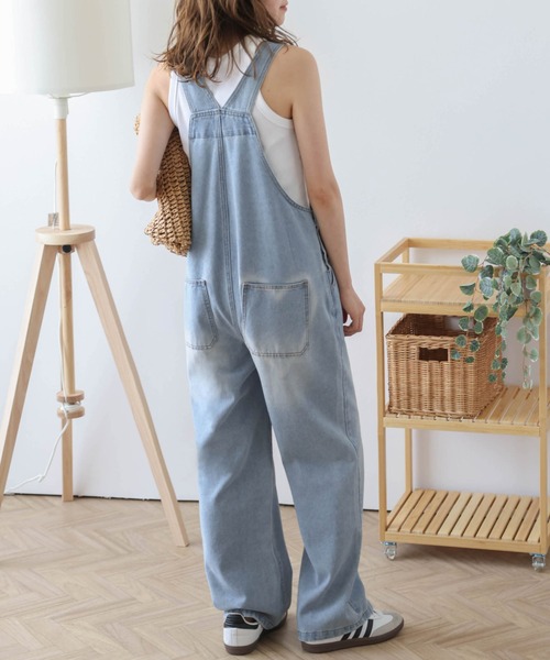 AMELY(エミリー)の「ハートデザイン加工デニムサロペット(サロペット/オーバーオール・レディース・ライトブルー/ブルー・M/L)」の11枚目の写真
