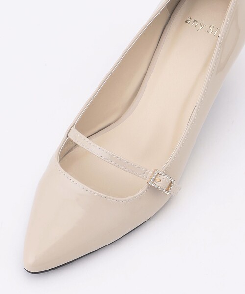 ANY SIS(エニィスィス)の「【23.0~24.0cm】ミニストーンバックル パンプス(パンプス・レディース・ベージュ系/ブラック系・SMALL/MEDIUM/LARGE)」の5枚目の写真