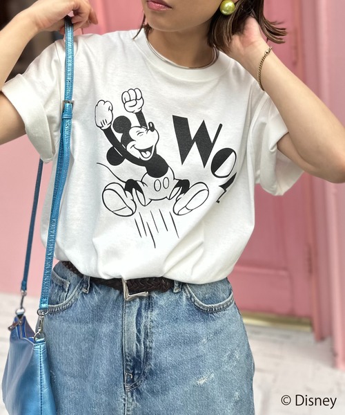 Disney（ディズニー）の「【Disney(ディズニー)】別注 ミッキーマウス / WOWプリント半袖Tシャツ（Tシャツ/カットソー・レディース・ベージュ/ホワイト×ピンク/ホワイト×ブラック/オートミール・MEDIUM/LARGE）」の13枚目の写真