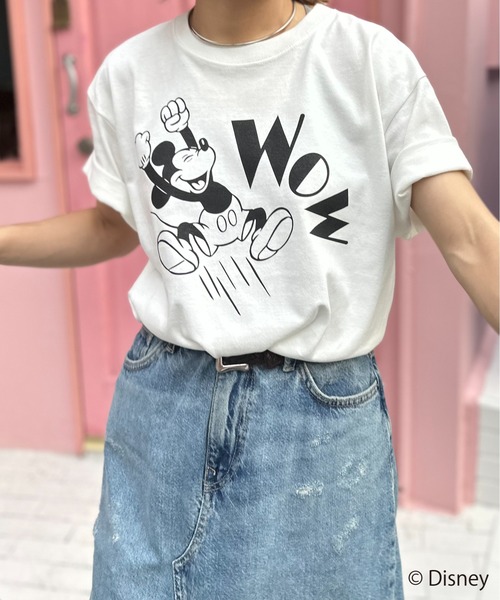 Disney（ディズニー）の「【Disney(ディズニー)】別注 ミッキーマウス / WOWプリント半袖Tシャツ（Tシャツ/カットソー・レディース・ベージュ/ホワイト×ピンク/ホワイト×ブラック/オートミール・MEDIUM/LARGE）」の14枚目の写真