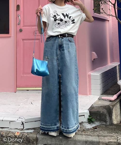 Disney（ディズニー）の「【Disney(ディズニー)】別注 ミッキーマウス / WOWプリント半袖Tシャツ（Tシャツ/カットソー・レディース・ベージュ/ホワイト×ピンク/ホワイト×ブラック/オートミール・MEDIUM/LARGE）」の20枚目の写真