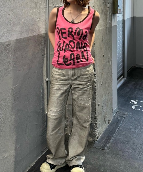 shesame（シーセム）の「graffiti logo tank top（タンクトップ・レディース・ブラウン/ピンク/レッド/クリーム/ブルー・フリー）」の13枚目の写真