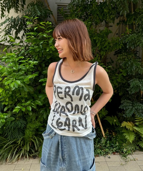 shesame（シーセム）の「graffiti logo tank top（タンクトップ・レディース・ブラウン/ピンク/レッド/クリーム/ブルー・フリー）」の20枚目の写真