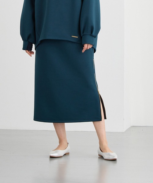 NICOLE white(ニコルホワイト)の「サイドZIPタイトスカート/ダンボールポンチ(スカート・レディース・ブラック/ベージュ/ネイビー/グリーン・FREE)」の4枚目の写真