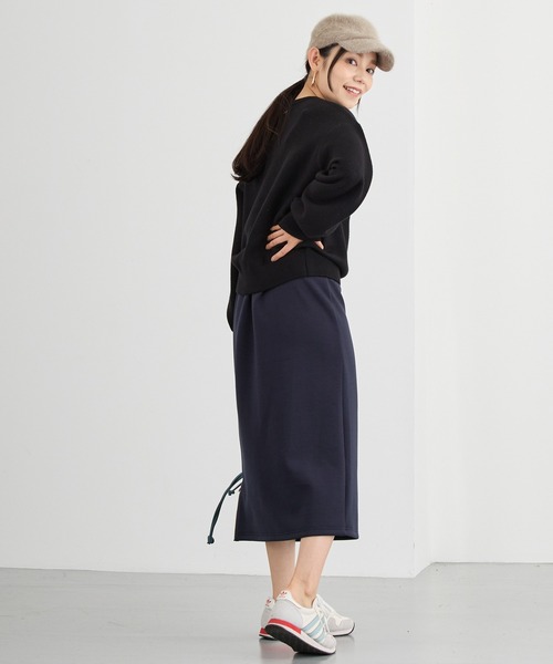 NICOLE white(ニコルホワイト)の「サイドZIPタイトスカート/ダンボールポンチ(スカート・レディース・ブラック/ベージュ/ネイビー/グリーン・FREE)」の17枚目の写真