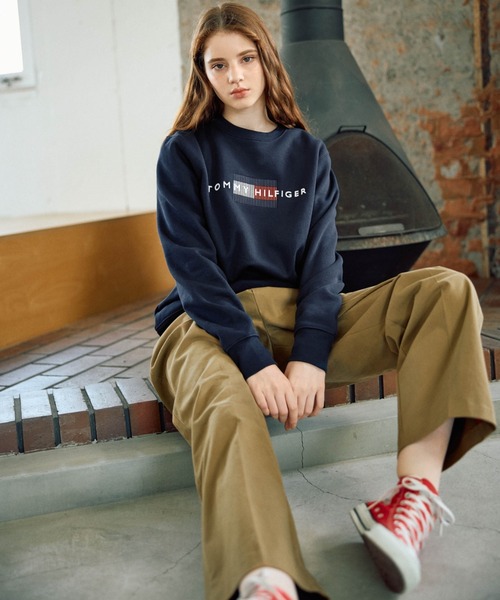 TOMMY HILFIGER(トミーヒルフィガー)の「【オンライン・ZOZO限定カラー】ヒルフィガーロゴ裏起毛スウェット(スウェット・メンズ・ホワイト/ネイビー/ブルー・SMALL/MEDIUM/LARGE/X-LARGE)」の14枚目の写真
