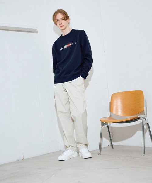 TOMMY HILFIGER(トミーヒルフィガー)の「【オンライン・ZOZO限定カラー】ヒルフィガーロゴ裏起毛スウェット(スウェット・メンズ・ホワイト/ネイビー/ブルー・SMALL/MEDIUM/LARGE/X-LARGE)」の17枚目の写真