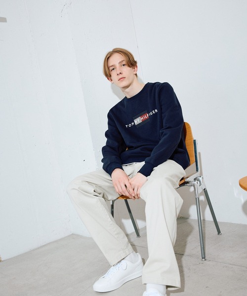 TOMMY HILFIGER(トミーヒルフィガー)の「【オンライン・ZOZO限定カラー】ヒルフィガーロゴ裏起毛スウェット(スウェット・メンズ・ホワイト/ネイビー/ブルー・SMALL/MEDIUM/LARGE/X-LARGE)」の18枚目の写真
