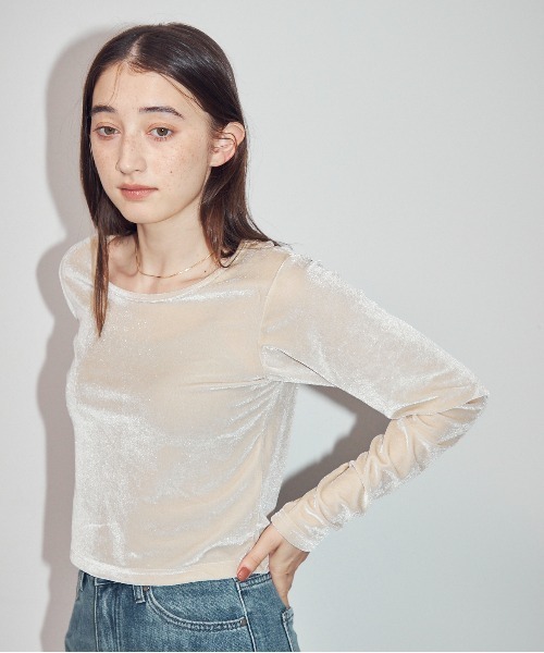 MOCOA'S(モコアズ)の「ラウンドネックベロアトップス(Tシャツ/カットソー・レディース・グリーン/ブラウン系その他/ナチュラル・FREE)」の19枚目の写真