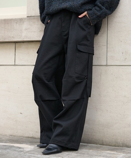 COLONY 2139（コロニートゥーワンスリーナイン）の「Hツイルストレッチパラシュートカーゴパンツ（カーゴパンツ・メンズ・ブラック/カーキ・MEDIUM/LARGE）」の2枚目の写真