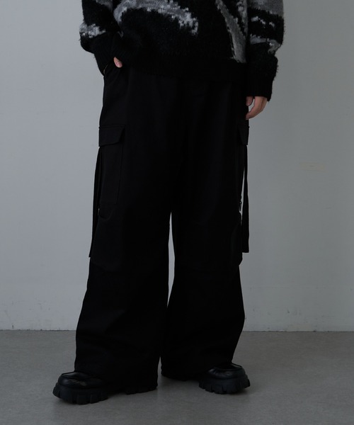 COLONY 2139（コロニートゥーワンスリーナイン）の「Hツイルストレッチパラシュートカーゴパンツ（カーゴパンツ・メンズ・ブラック/カーキ・MEDIUM/LARGE）」の3枚目の写真