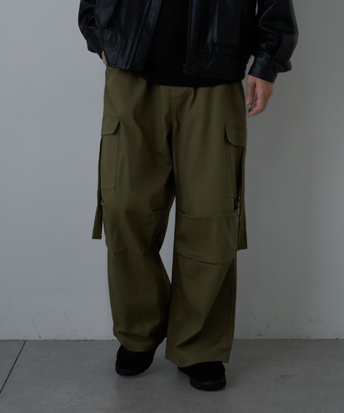 COLONY 2139（コロニートゥーワンスリーナイン）の「Hツイルストレッチパラシュートカーゴパンツ（カーゴパンツ・メンズ・ブラック/カーキ・MEDIUM/LARGE）」の9枚目の写真