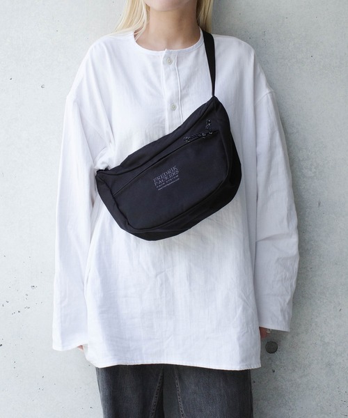 FREDRIK PACKERS(フレドリックパッカーズ)の「『FREDRIK PACKERS』500D ARC ラウンドショルダーバッグ(ショルダーバッグ・レディース・ブラック・FREE)」の19枚目の写真