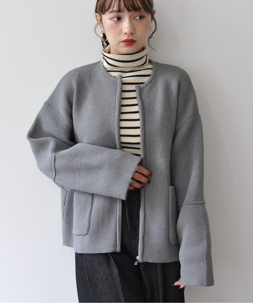 Meli rich（メリーリッチ）の「ランタンスリーブノーカラーブルゾン（ブルゾン・レディース・ブラック/グレイッシュベージュ/グレー・FREE）」の2枚目の写真