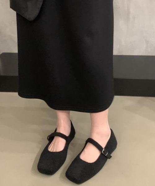 mebole(メボレ)の「メリージェーンフラットシューズ(パンプス・レディース・グレー/ブラウン/ブラック・MEDIUM/LARGE/SMALL)」の4枚目の写真