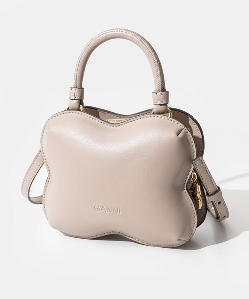 GANNI（ガニー）の「GANNI Butterfly Small Crossbody ガニー スモール クロスボディ ショルダーバッグ（ショルダーバッグ・レディース・グレー・FREE）」の6枚目の写真