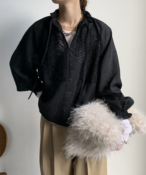 DouDou（ドゥドゥ）の「【WEB限定】 チュール切替フリルカラーブラウス（シャツ/ブラウス・レディース・オフホワイト/カーキ/ブラック・FREE）」の8枚目の写真