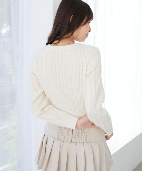 MAJESTIC LEGON（マジェスティックレゴン）の「ハートボタンケーブルニットカーデ（カーディガン/ボレロ・レディース・ネイビー/アイボリー/レッド/ピンク・MEDIUM）」の6枚目の写真