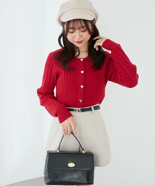MAJESTIC LEGON（マジェスティックレゴン）の「ハートボタンケーブルニットカーデ（カーディガン/ボレロ・レディース・ネイビー/アイボリー/レッド/ピンク・MEDIUM）」の14枚目の写真