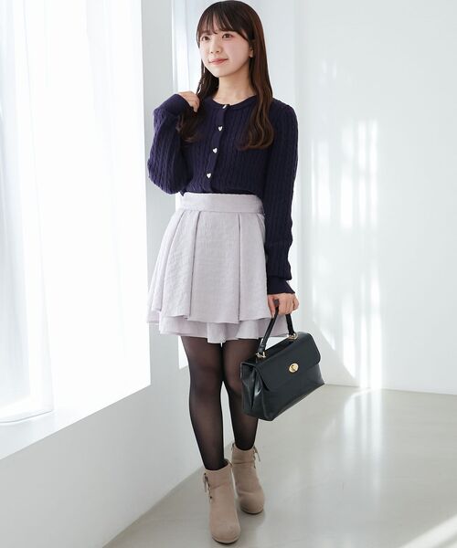 MAJESTIC LEGON（マジェスティックレゴン）の「ハートボタンケーブルニットカーデ（カーディガン/ボレロ・レディース・ネイビー/アイボリー/レッド/ピンク・MEDIUM）」の22枚目の写真