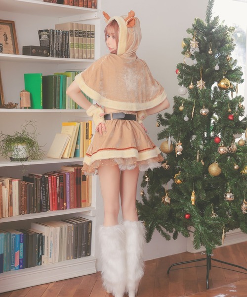 Tika(ティカ)の「トナカイ コスプレ アニマル サンタ セクシー ケープ付き へそ出し ミニ フレアスカート セットアップ 5点セット クリスマス コスチューム サンタコス(コスチューム/パーティーグッズ・レディース・キャメル・M)」の5枚目の写真