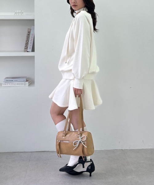 archives（アルシーヴ）の「【25ss/ＳＥＴＵＰ対応/トレンドアイテム】オフショルチョーカースウェット（スウェット・レディース・ブラック/アイボリー/グレー・MEDIUM）」の11枚目の写真