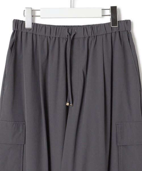 23区(ニジュウサンク)の「【撥水加工/洗える】ナイロン2WAYストレッチ パラシュート パンツ(その他パンツ・レディース・ベージュ系/ブラウン系/グレー系・36/38/40)」の16枚目の写真