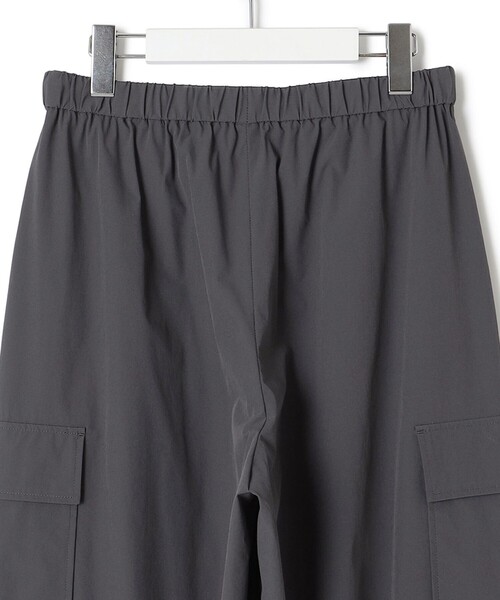 23区(ニジュウサンク)の「【撥水加工/洗える】ナイロン2WAYストレッチ パラシュート パンツ(その他パンツ・レディース・ベージュ系/ブラウン系/グレー系・36/38/40)」の17枚目の写真