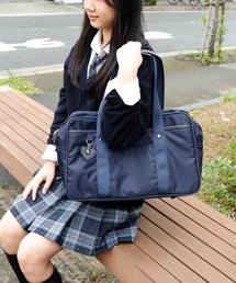 VitaFelice（ヴィータフェリーチェ）の「【ハートチャーム付き】スクバ スクールバッグ JK 通学 中学生 高校生（トートバッグ）」