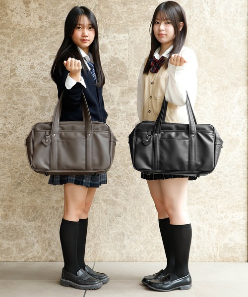 VitaFelice（ヴィータフェリーチェ）の「【ハートチャーム付き】スクバ スクールバッグ JK 通学 中学生 高校生（トートバッグ・レディース・ブラウン/ブラック/ブラック系/ネイビー・FREE）」の18枚目の写真