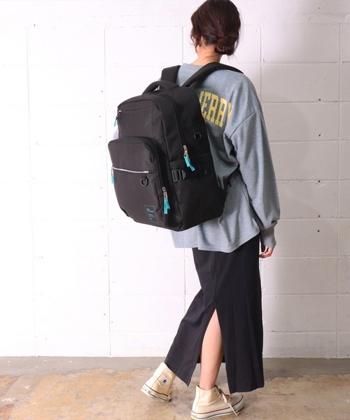 anello（アネロ）の「(LF)【anello】11ポケット/35L 両面撥水加工 大容量 バックパック（バックパック/リュック・レディース・ブラック×ピンク/ブラック×ブルー/ブラック×ブラック・ONE SIZE）」の6枚目の写真