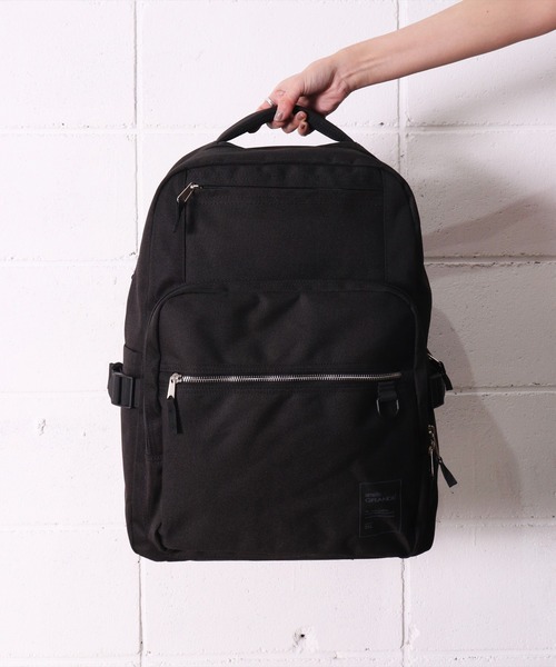 anello（アネロ）の「(LF)【anello】11ポケット/35L 両面撥水加工 大容量 バックパック（バックパック/リュック・レディース・ブラック×ピンク/ブラック×ブルー/ブラック×ブラック・ONE SIZE）」の10枚目の写真