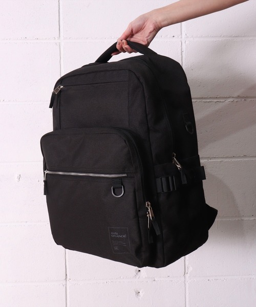 anello（アネロ）の「(LF)【anello】11ポケット/35L 両面撥水加工 大容量 バックパック（バックパック/リュック・レディース・ブラック×ピンク/ブラック×ブルー/ブラック×ブラック・ONE SIZE）」の11枚目の写真