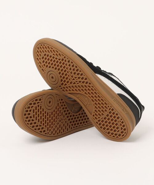 PUMA(プーマ)の「【emmi×PUMA】Indoor Quiet Lux Wns(スニーカー・レディース・オフホワイト・23cm/23.5cm/24cm/24.5cm/25cm/22.5cm)」の3枚目の写真
