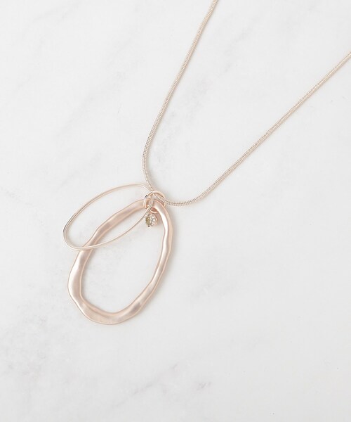 SHOO・LA・RUE（シューラルー）の「ウェーブダブルネックレス（ネックレス・レディース・ピンクゴールド/ゴールド/シルバー・00）」の3枚目の写真