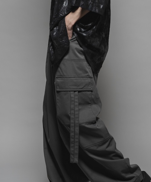 CASPER JOHN(キャスパージョン)の「Double knee parachute slacks/ダブルニーパラシュートスラックス(スラックス・メンズ・ブラック/グレー・X-SMALL/SMALL/MEDIUM/LARGE)」の15枚目の写真